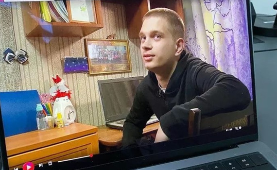 Юний маріуполець, якого депортували в рф, звернувся до Зеленського. Він прохає про повернення додому
