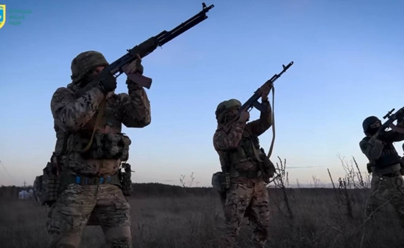 Спочатку хлопці "слухають небо": як ірпінські "мисливці" полюють на дрони-камікадзе