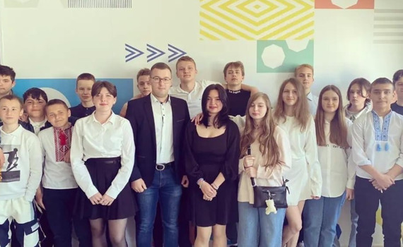 Учитель з Ірпеня став одним з кращих на Київщині та розповів, як досягнув цього