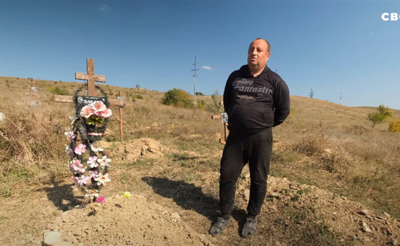 Померти можна де завгодно. Чому колишній підприємець В'ячеслав Бондар почав прибирати чужі могили