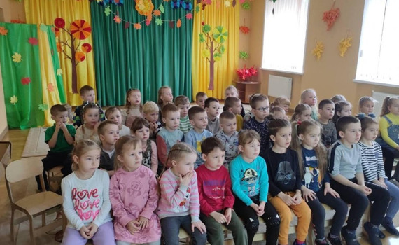 Як зареєструвати дитину в дитсадок у Бучі та Ірпені? Відповіді на поширені питання та контакти