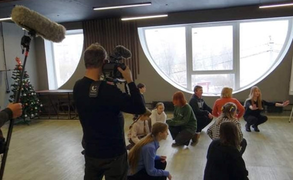 Покажуть в Європі та висунуть на «Оскар»: німецькі документалісти зняли фільм про дітей Бородянки