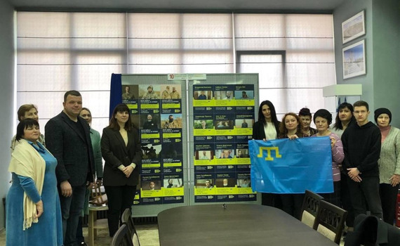В Ірпені відкрилась фотовиставка до річниці спротиву окупації Криму. Організатори розповіли деталі