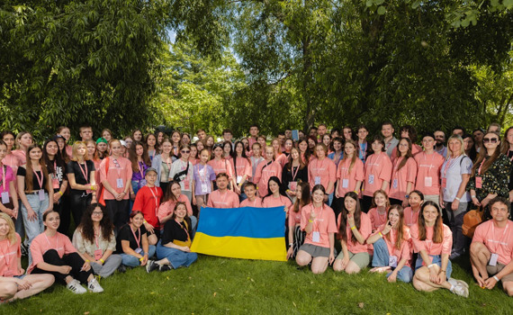 Освітній проєкт, що відкриває нові горизонти. Як «Змінотворці» змінюють життя підлітків в селах