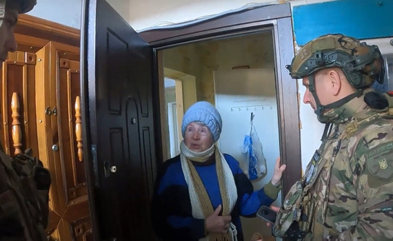 Леонтович би сказав, що Україна — одне ціле. Як з Покровська евакуювали 82-річну музикантку