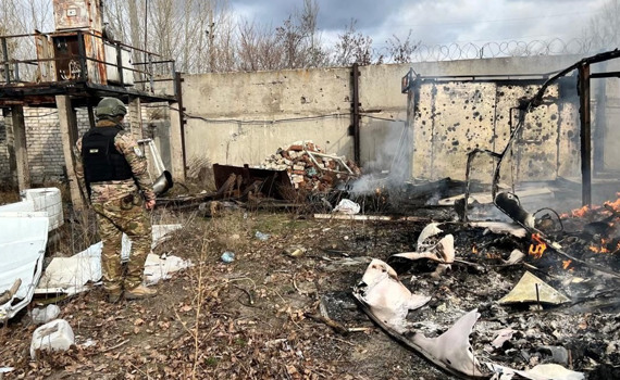 Ворог нищить все, що рухається містом — обстріли сильнішають. Яка ситуація на Донеччині і на фронті