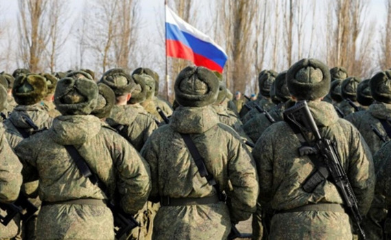 Росія запровадила безстроковий призов і електронні повістки на окупованій Луганщині. Що відомо