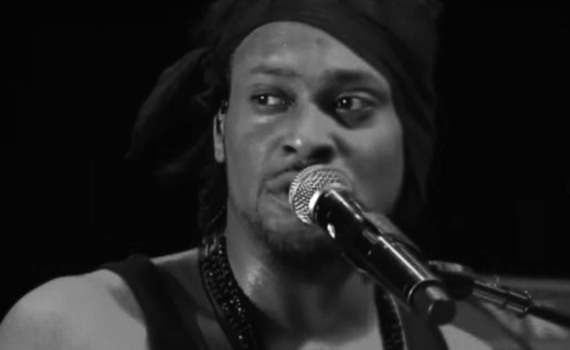Музикант D'Angelo пішов з життя у 51 рік, що сталося