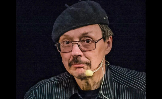 У Києві загинув автор носів для «Шоу Довгоносиків», дрон влучив у майстерню декоратора