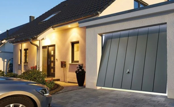 Пружини розтягування або торсіонні пружини: що краще для гаражних воріт?