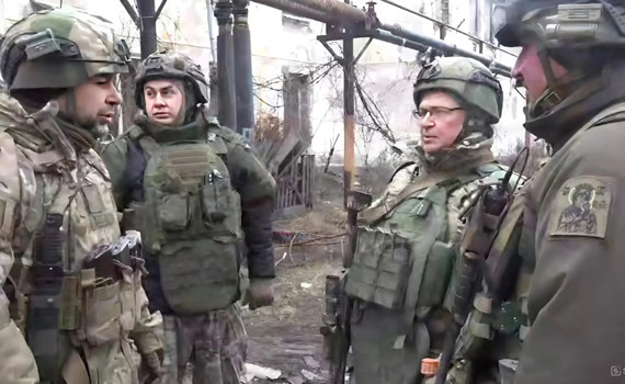 Пушилін гуляв розбитим Мирноградом. Ватажок "ДНР" заявив, що місто "чекало" окупантів