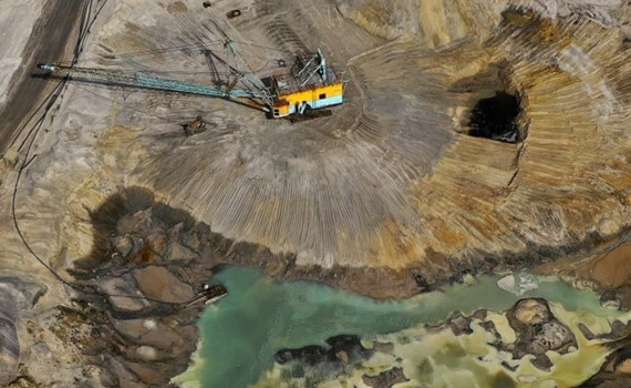 Росія продала золоте родовище на окупованій Луганщині за $9,7 млн. І вже пригнала екскаватори