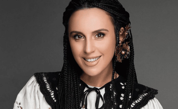 Джамала показала ніжні фото з молодшим сином Алімом: «Моя найкраща схованка»