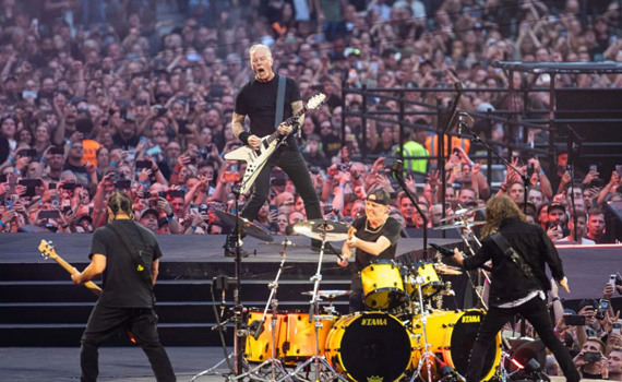 Metallica привітала українку Марину перед 95 тисячами фанів на концерті у Берліні