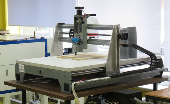 Тестируем оборудование в FabLab в Мариуполе. И рассказываем, что будут здесь печатать тинейджеры