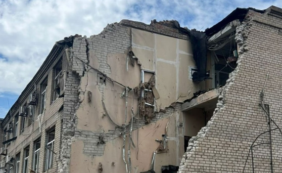 Росіяни вдарили з авіації по Дружківці. Є загибла і поранені