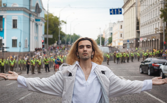 Сила меншості. Як ми ходили на Марш рівності разом зі стилістом із Донецька Олегом Шуригіним