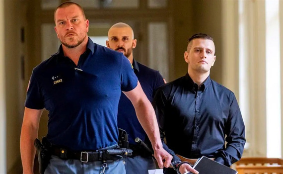 У Празі судять добровольця, який грабував загиблих в Ірпені та Бучі