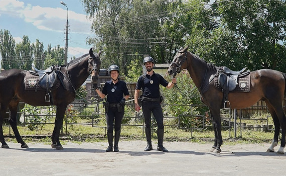 У Бучанській громаді шукають добровольців у кінний патруль