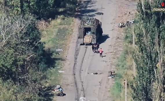 Військові врятували з Покровська цивільного. Він підірвався на міні окупантів — подробиці