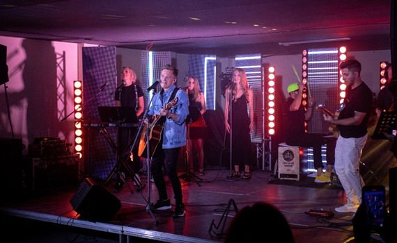 Данило Клименко евакуювався з Костянтинівки до Черкас. І знайшов однодумців через любов до музики