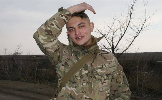 Рятував життя і віддав своє. Парамедик з Маріуполя Микола Волков у спогадах і на фото друзів