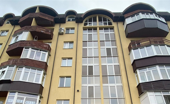 В Ірпені провели ремонт чотирьох будинків, пошкоджених обстрілами. Подавайте заявки й ви