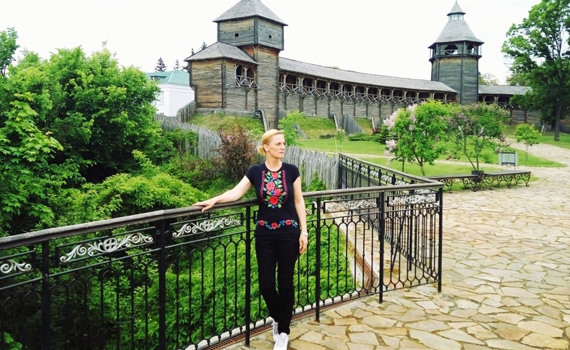 Як це – бути двічі переселенкою? Розповідає жінка, сім'я якої виїхала з Криму, а потім з Луганську