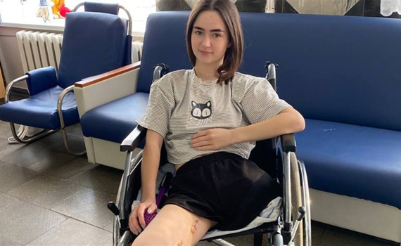 Мам, а ноги уже нет. 19-летняя студентка Анастасия пострадала во время ракетного удара в Краматорске