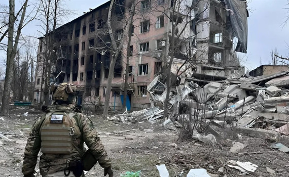 Вони йшли по трубах за нами. Як наші бійці прокладали “дорогу життя” з охопленої вогнем Авдіївки
