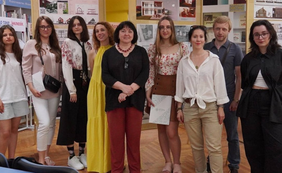 В Ірпені відкрили виставку безплатних ескізів для відбудови міста