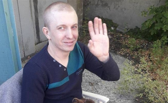 Я живу в Авдеевке с диагнозом «рассеянный склероз».  Папа погиб во время обстрела, маму контузило