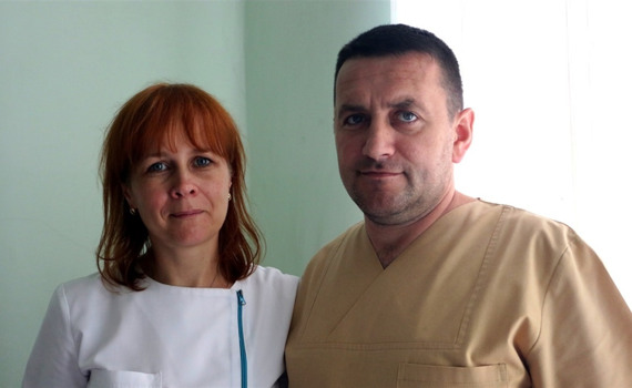 Могли виїхати за кордон, але обрали Попасну: історія подружжя лікарів з Івано-Франківщини