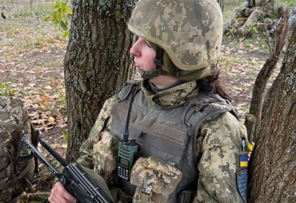 Підписала контракт у 18 років. Чому молодь обирає військо?