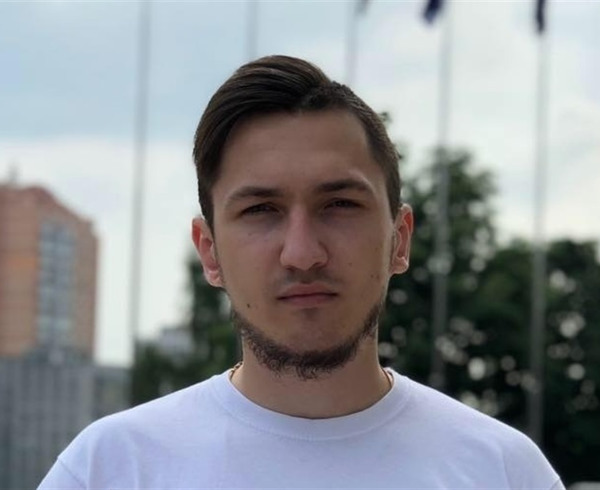 Кожного дня стаєш сильнішим, бо кожного дня б’ють більше: історія партизана Владислава Овчаренка