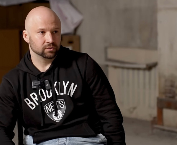 Після “Азовсталі” став партизаном в окупованому Маріуполі: історія Дениса Сторожука