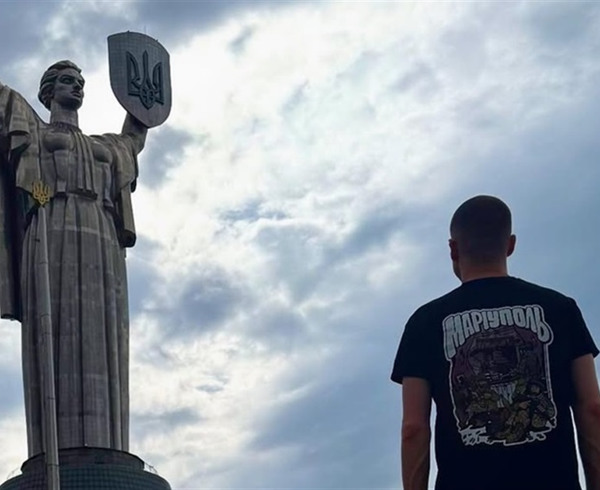 Написав 16 пісень за три роки полону і перша з них — про маму: історія захисника Владислава