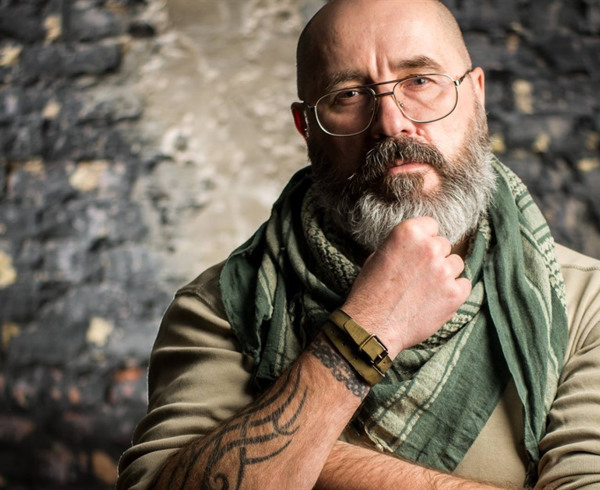 "Сюди навряд чи подзвонять ті, у кого все добре": історія й досвід психолога гарячої лінії ветеранів