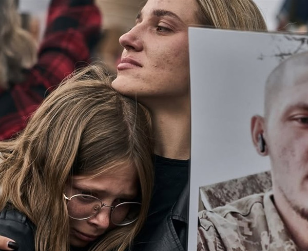 Військовий у полоні чи зник безвісти: кому дістануться виплати і як на це вплинути