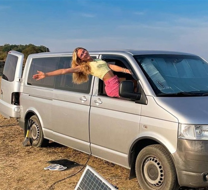 Юлия Шилова из Краматорска колесит по миру в автодоме. Вместе с парнем они вложили в это $13000