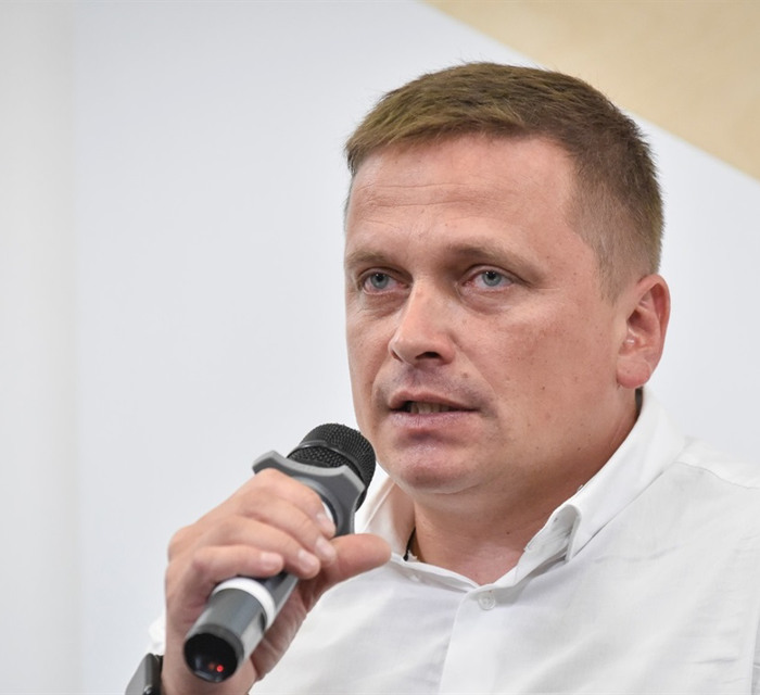 «Максимальная жестокость». Реуцкий подробно рассказал о задержании и избиениях в Беларуси