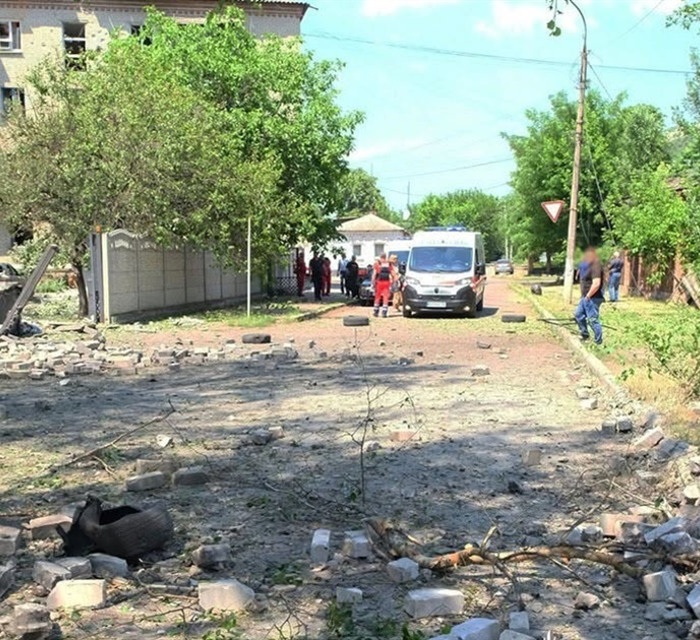 Бомба вдарила за 200 метрів. У Слов'янську закривають пологове відділення — останнє у області