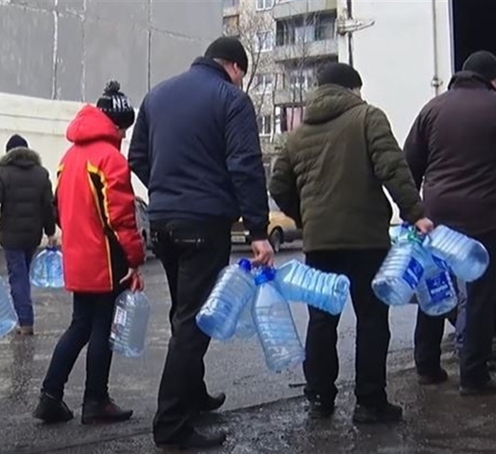 Як живуть люди без води у Золотому. Ціна питання 75 млн євро, щоб забезпечити Луганщину водою
