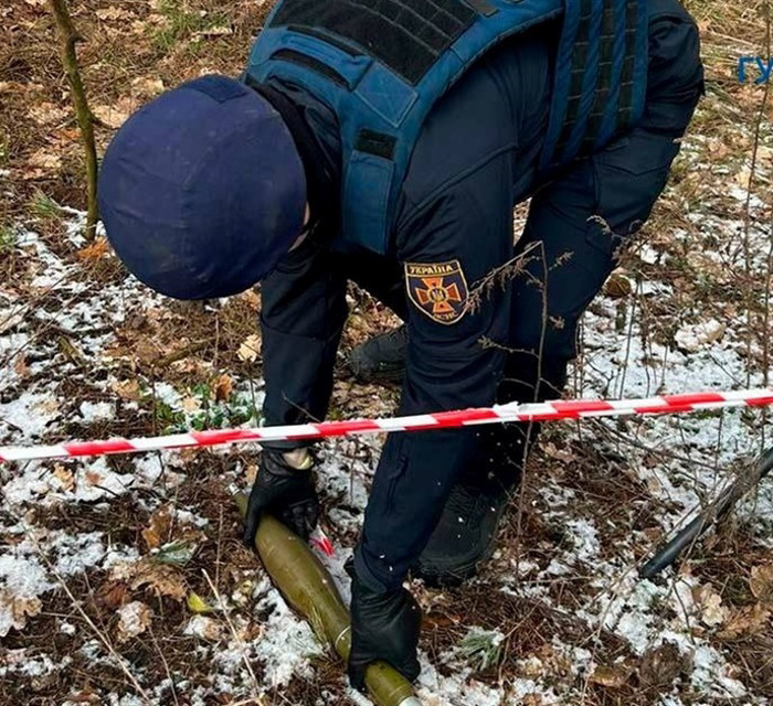 Мешканці Ірпеня, Загальців та Петрушків виявили вибухівку. Радимо, як не натрапити на міни
