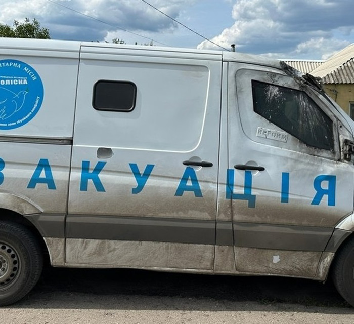 Це вже 110-та атака на «Проліску». Представник місії розповів деталі удару по евакуаційному авто