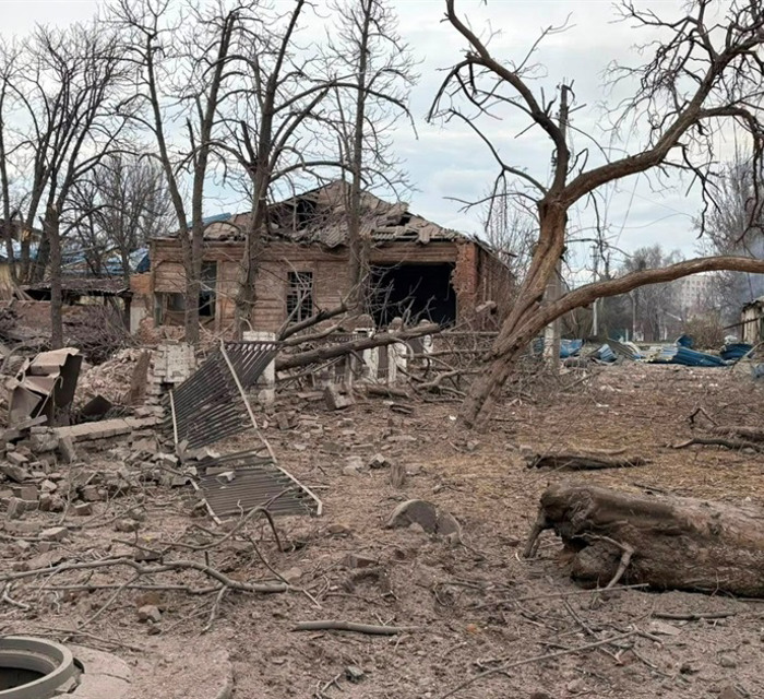 Окупанти вдарили КАБами по центру Слов'янська. Пошкоджений єдиний пологовий на Донеччині — деталі