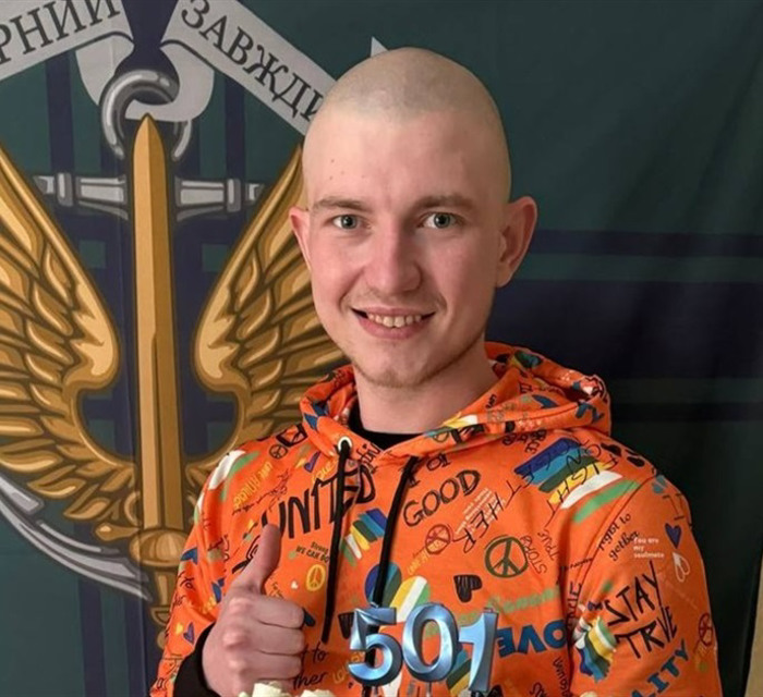 “Грізлі” боронив Маріуполь. У полоні змушували кричати: “Ахмат — сила!” і вчити імена вбитих дітей