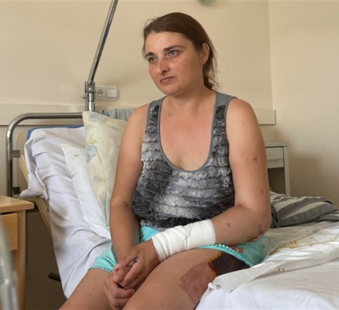 З мене діставали осколки, а мого сина в цей час поховали. Мені навіть не сказали, що він загинув