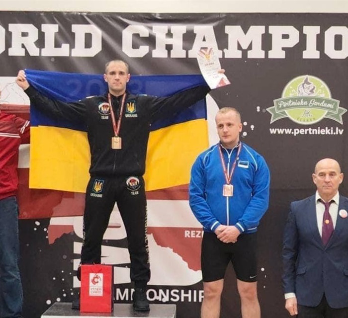 Володимир Кульківський з Ірпеня встановив рекорд на Чемпіонаті світу з гирьового спорту