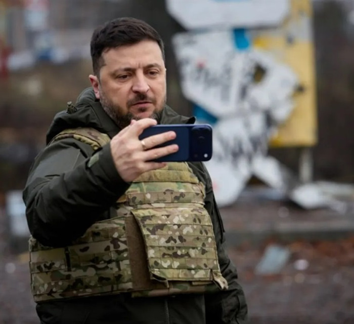 У День Сухопутних військ Володимир Зеленський відвідав Куп'янськ. І записав там відео